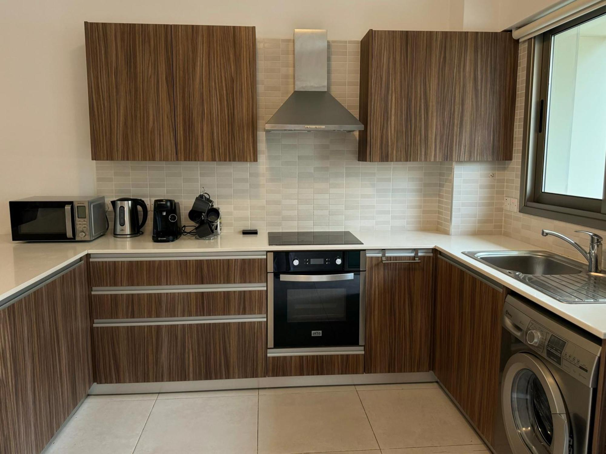 Halcyon Central Apartment Larnaka Exterior foto