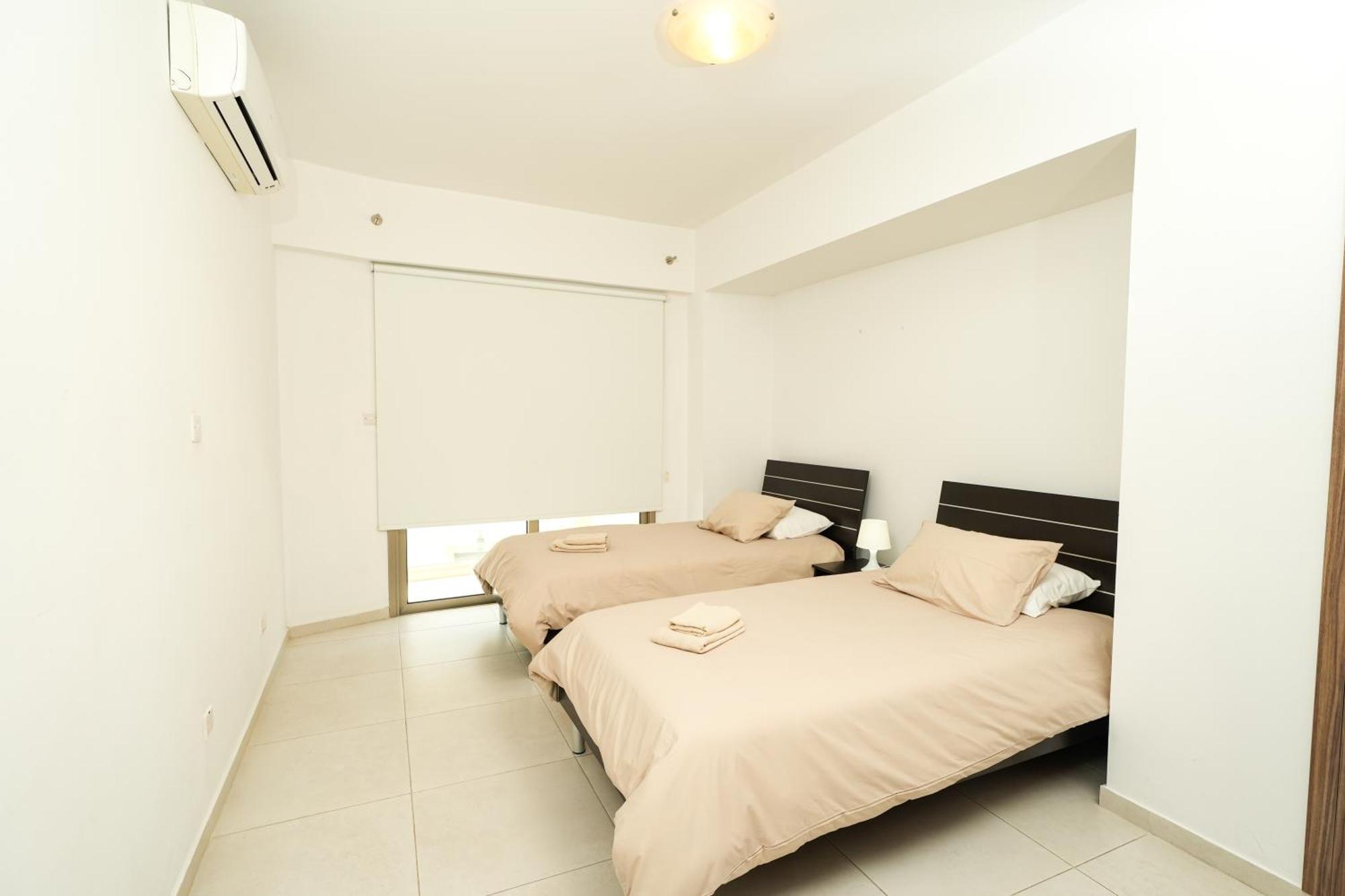 Halcyon Central Apartment Larnaka Exterior foto