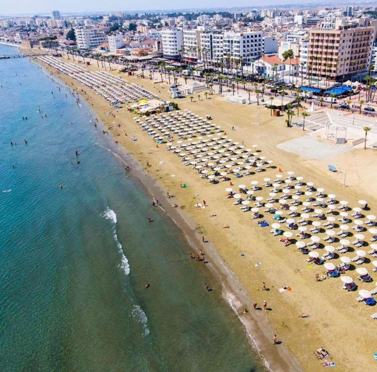 Halcyon Central Apartment Larnaka Exterior foto